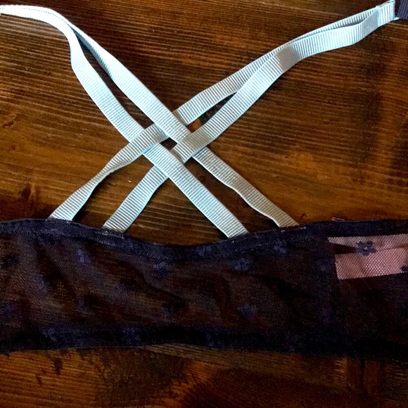 Navy Victoria’s Secret Demi - Picture 4 of 6